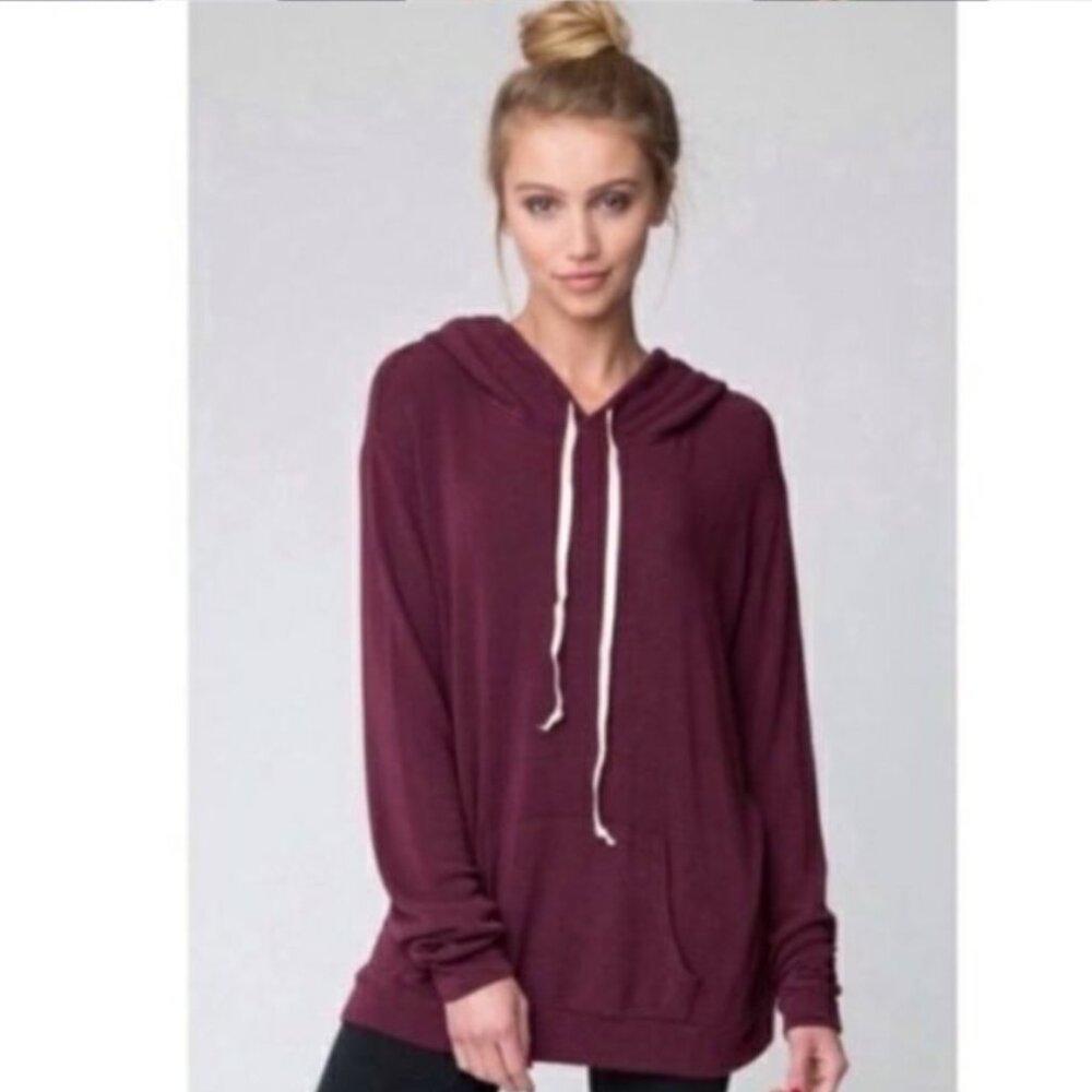 Brandy Melville Layla Pullover Hoodie